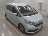 Honda FREED лот № 30470 оценка 4  с аукциона в Японии 4