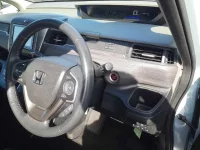 Honda FREED лот № 30470 оценка 4  с аукциона в Японии 6
