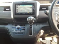 Honda FREED лот № 30470 оценка 4  с аукциона в Японии 8