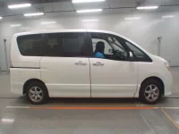 Nissan SERENA лот № 50100 оценка 4  с аукциона в Японии 2