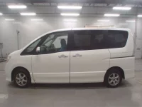 Nissan SERENA лот № 50100 оценка 4  с аукциона в Японии 3