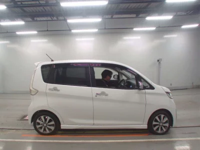 Mitsubishi EK CUSTOM