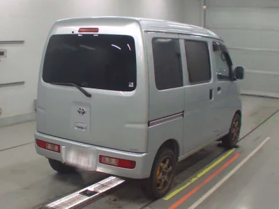 Toyota Pixis Van