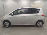 Toyota RACTIS лот № 10323 оценка R  с аукциона в Японии 3