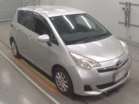 Toyota RACTIS лот № 10323 оценка R  с аукциона в Японии 4