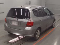 Honda FIT лот № 30521 оценка 3  с аукциона в Японии 1