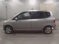 Honda FIT лот № 30521 оценка 3  с аукциона в Японии 3