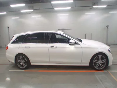 Mercedes-Benz E CLASS WAGON