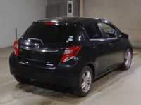 Toyota VITZ лот № 2310 оценка 3.5  с аукциона в Японии 1