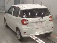 Toyota PASSO лот № 30642 оценка 4.5  с аукциона в Японии 5