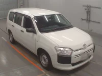 Toyota PROBOX лот № 30630 оценка 3.5  с аукциона в Японии 4