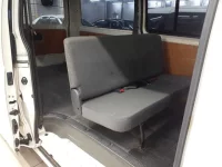 Toyota HIACE VAN лот № 30583 оценка 3.5  с аукциона в Японии 9