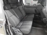 Toyota VOXY лот № 30609 оценка 4  с аукциона в Японии 9