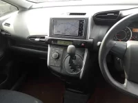 Toyota WISH лот № 30602 оценка 4  с аукциона в Японии 8