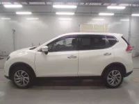 Nissan X-TRAIL лот № 30601 оценка 4.5  с аукциона в Японии 3