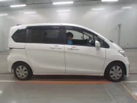 Honda FREED лот № 30595 оценка 4.5  с аукциона в Японии 2