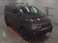 Mitsubishi DELICA D5 лот № 30607 оценка 3.5  с аукциона в Японии 4