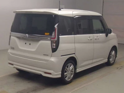 Mitsubishi DELICA D2