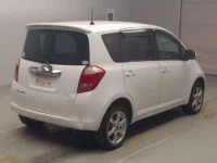 Toyota RACTIS лот № 74088 оценка RA  с аукциона в Японии 1