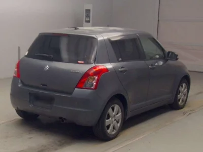 Suzuki SWIFT  с аукциона в Японии