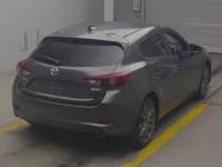 Mazda AXELA лот № 162 оценка R  с аукциона в Японии 1