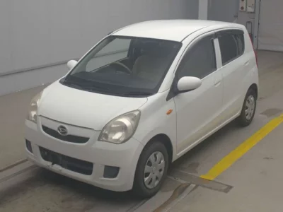 Daihatsu MIRA  с аукциона в Японии