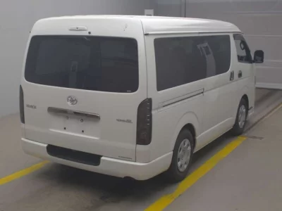 Toyota HIACE VAN  с аукциона в Японии