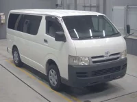 Toyota HIACE VAN лот № 30075 оценка 3  с аукциона в Японии 4