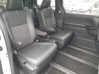 Toyota NOAH лот № 30070 оценка 4  с аукциона в Японии 9