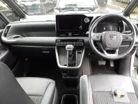 Toyota NOAH лот № 30072 оценка 3  с аукциона в Японии 8