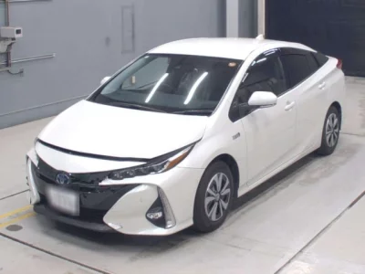 Toyota Prius PHV