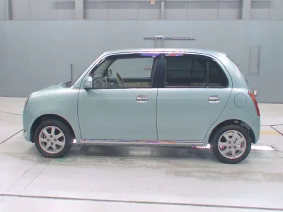Daihatsu MIRA  с аукциона в Японии