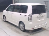 Toyota VOXY лот № 30012 оценка 3.5  с аукциона в Японии 5