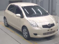 Toyota VITZ лот № 30014 оценка 3  с аукциона в Японии 4