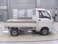 Daihatsu HIJET TRUCK лот № 30225 оценка RA  с аукциона в Японии 2