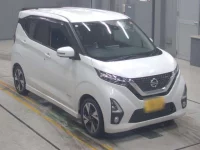 Nissan DAYZ лот № 30059 оценка 3.5  с аукциона в Японии 4