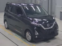 Nissan DAYZ лот № 30068 оценка 4  с аукциона в Японии 4