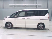 Nissan SERENA лот № 30024 оценка 4.5  с аукциона в Японии 3