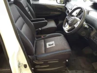 Nissan SERENA лот № 30063 оценка 4  с аукциона в Японии 6