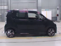 Suzuki WAGON R лот № 30020 оценка 3.5  с аукциона в Японии 2