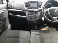 Suzuki WAGON R лот № 30020 оценка 3.5  с аукциона в Японии 8