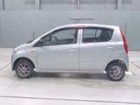 Daihatsu MIRA лот № 75004 оценка 3.5  с аукциона в Японии 3