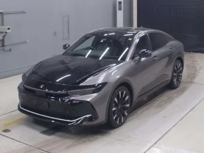 Toyota CROWN CROSSOVER  с аукциона в Японии