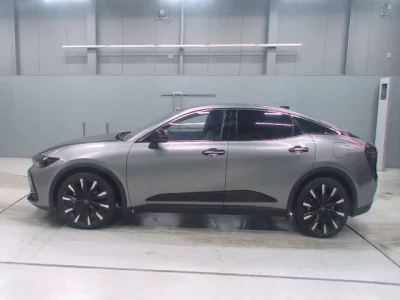 Toyota CROWN CROSSOVER  с аукциона в Японии