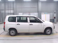 Toyota PROBOX лот № 30214 оценка 4  с аукциона в Японии 2