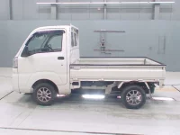 Daihatsu HIJET TRUCK лот № 30271 оценка 3.5  с аукциона в Японии 3