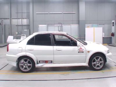 Mitsubishi LANCER