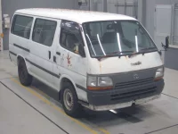 Toyota HIACE VAN лот № 30305 оценка RA  с аукциона в Японии 4