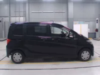 Honda FREED лот № 30294 оценка 3.5  с аукциона в Японии 2