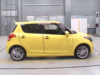 Suzuki SWIFT лот № 30283 оценка 4  с аукциона в Японии 2